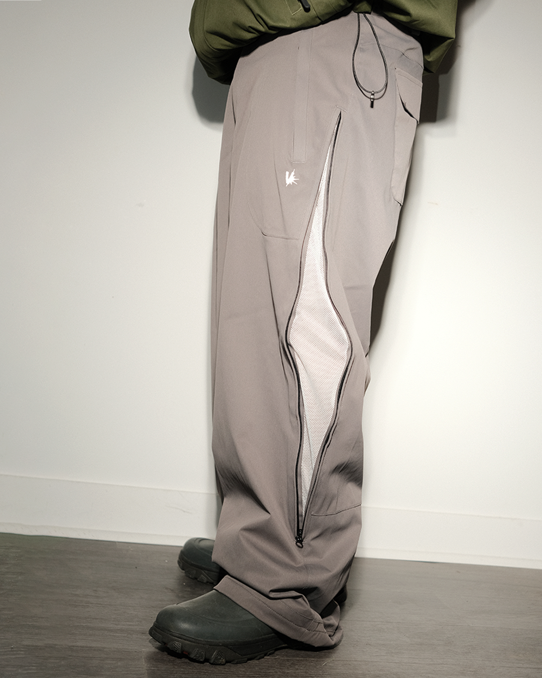 cypher snowpants (faded grey)