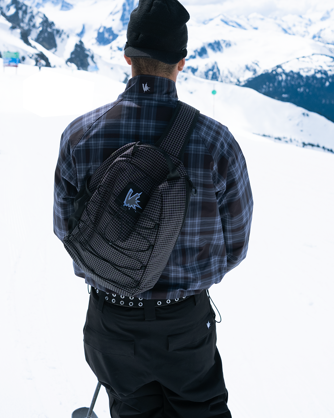 all day sling bag (black)
